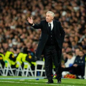 安切洛蒂承认布阵失误：球迷嘘得对